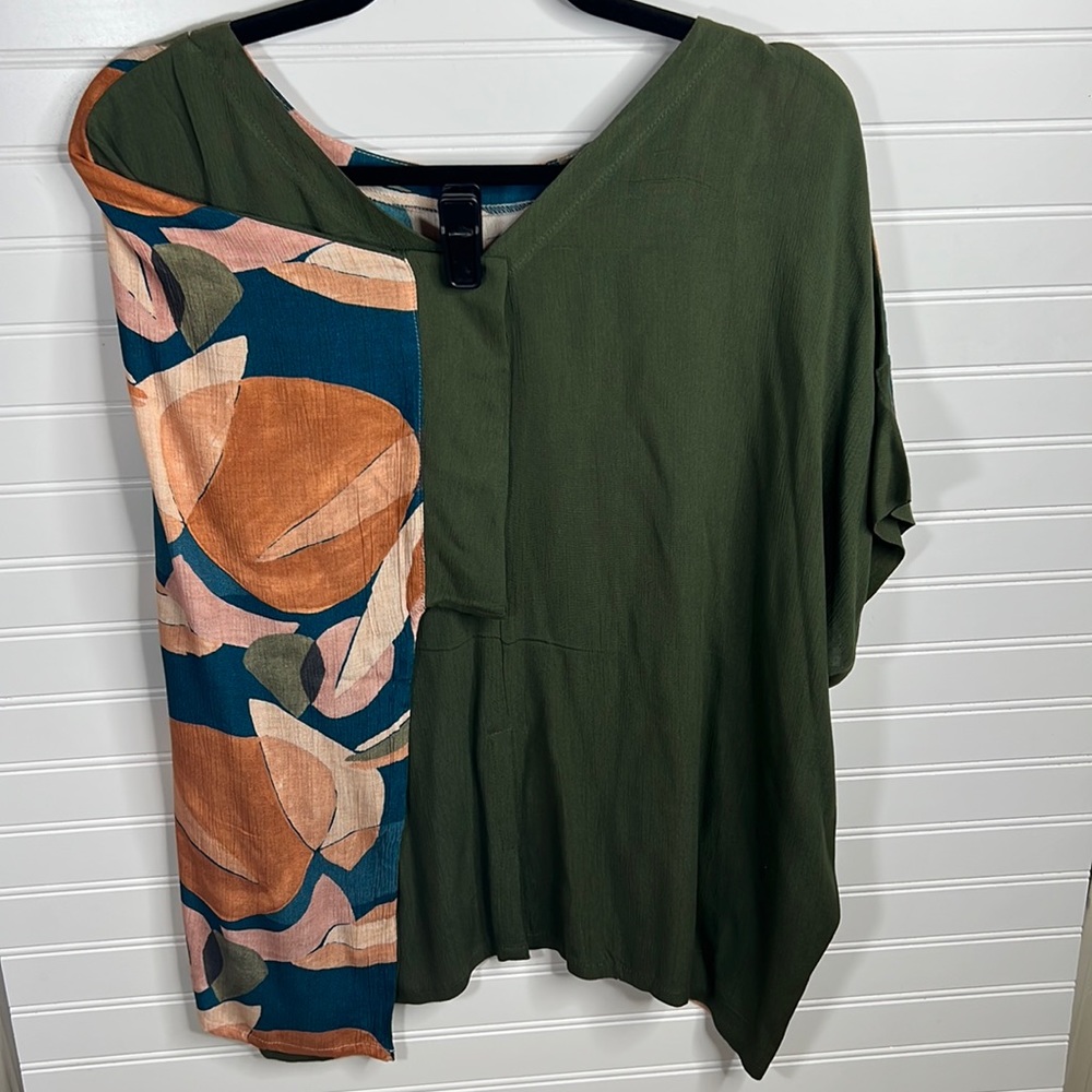 Noonday Split Seam Blouse, Obuvumu and Olive.